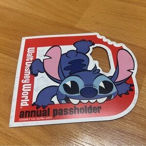 Stitch Disney's Passholder Magnet